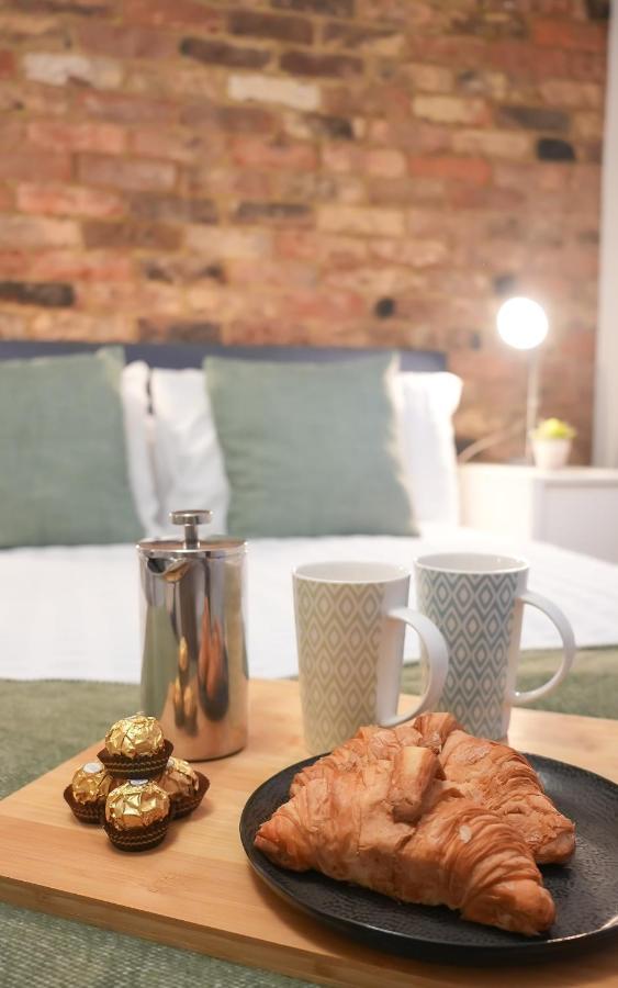 Stunning Brighton Seaside 2-Bedroom Townhouse With Patio, Sleeps 6 Екстер'єр фото