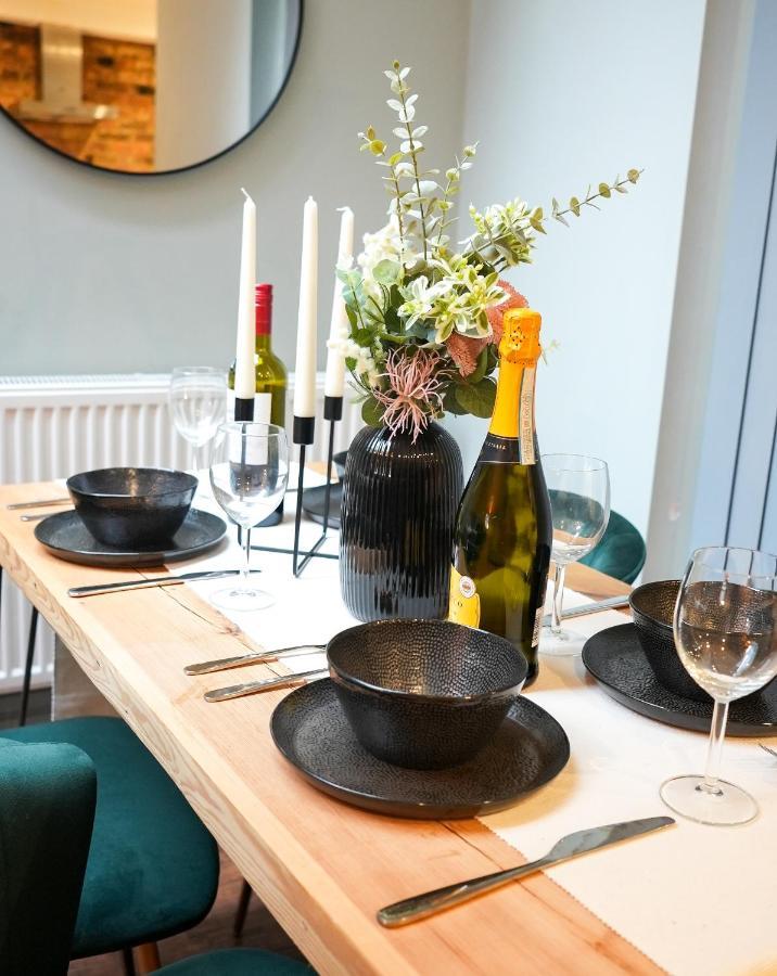 Stunning Brighton Seaside 2-Bedroom Townhouse With Patio, Sleeps 6 Екстер'єр фото