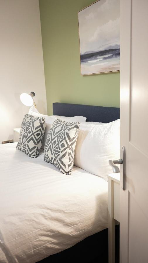 Stunning Brighton Seaside 2-Bedroom Townhouse With Patio, Sleeps 6 Екстер'єр фото